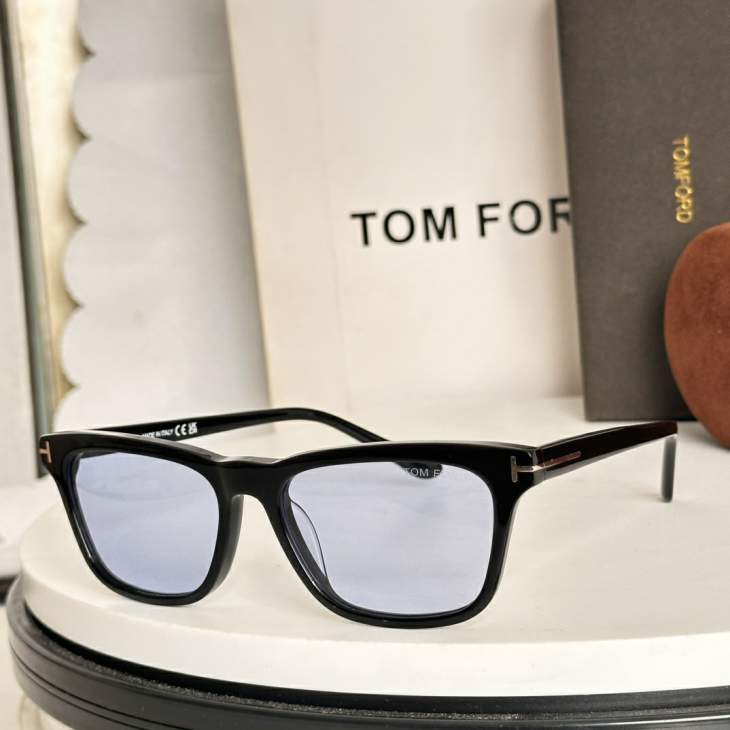 Picture of Tom Ford Sunglasses _SKUfw76014874fw